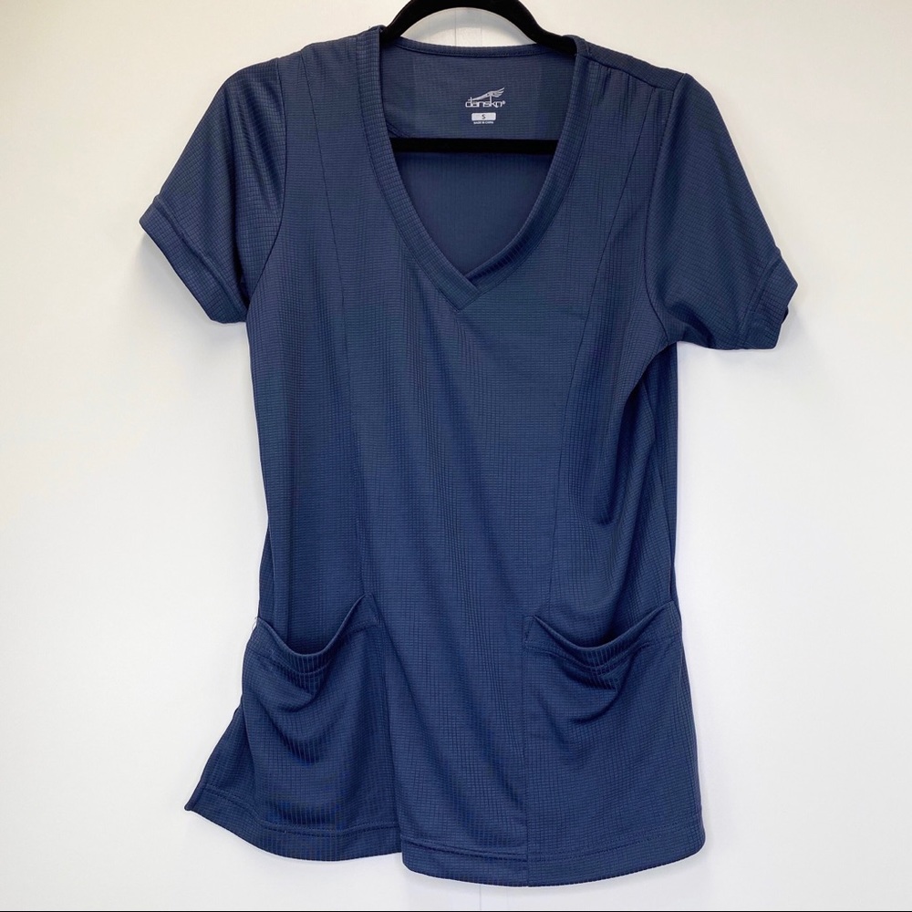 Dansko Scrubs Top Women's Small Blue Pockets Nurse Doctor V-Neck Shirt
